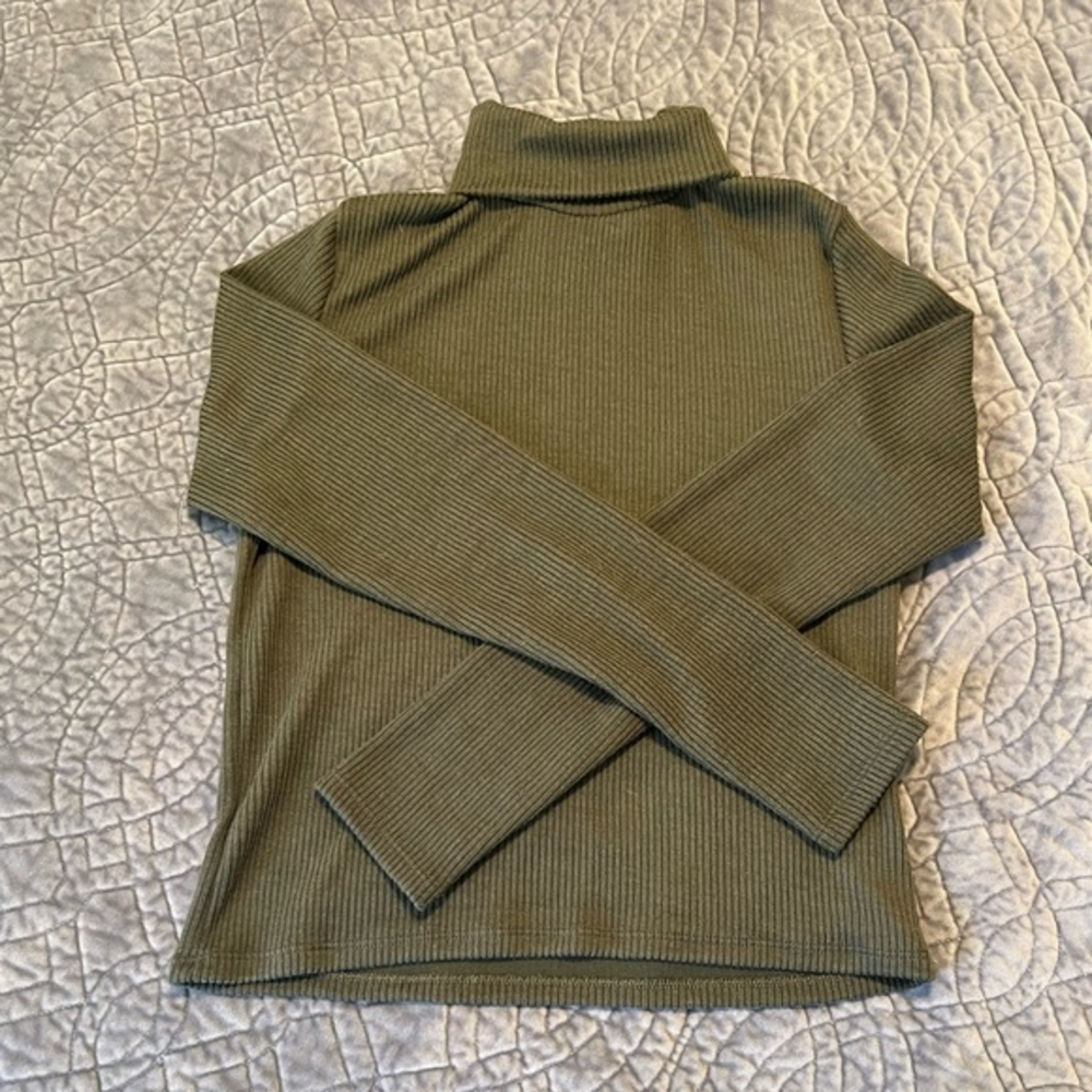 Heart & Hips Women Large Green Mock Turtleneck Long Sleeve Crop Top Rayon Cotton